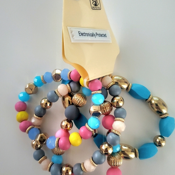 Set of 4 women bracelets by Sophia and Kate - Picture 2 of 6